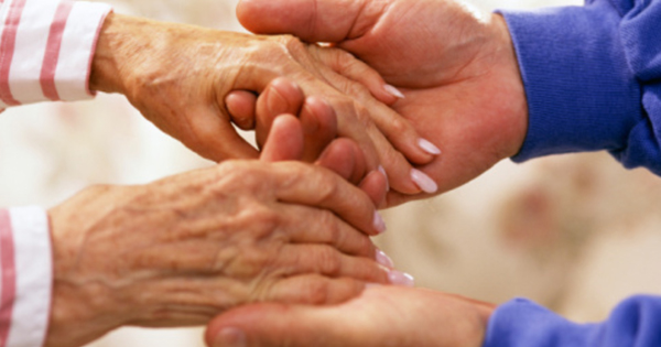 Avviso per accesso servizi assistenza domiciliare anziani e disabili